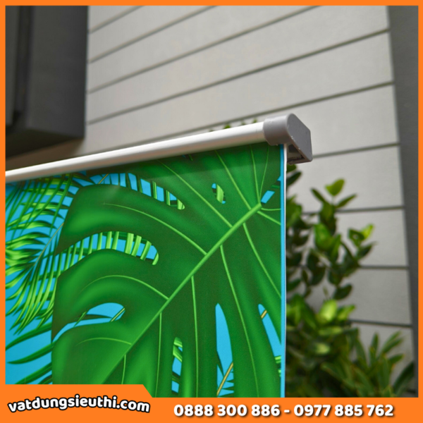 Standee cuốn nhôm tốt – Giá cuốn nhôm cao cấp