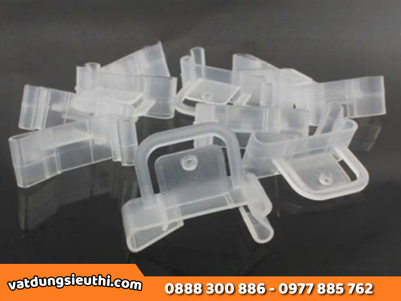 4 tiêu chí chọn kẹp flag siêu thị bền, giá tốt