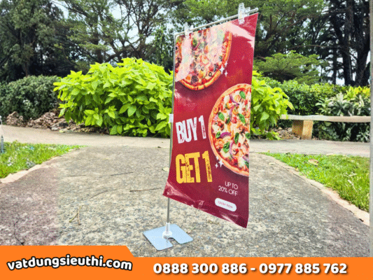 Giá treo poster inox: 5 ưu điểm nổi bật nhất