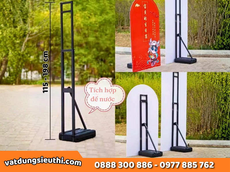Standee mô hình đế nước: 3 ưu điểm nổi bật