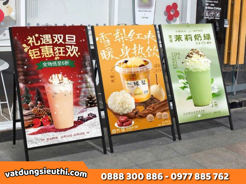 Standee chữ A 2 mặt và 3 chân: Nên chọn loại nào?